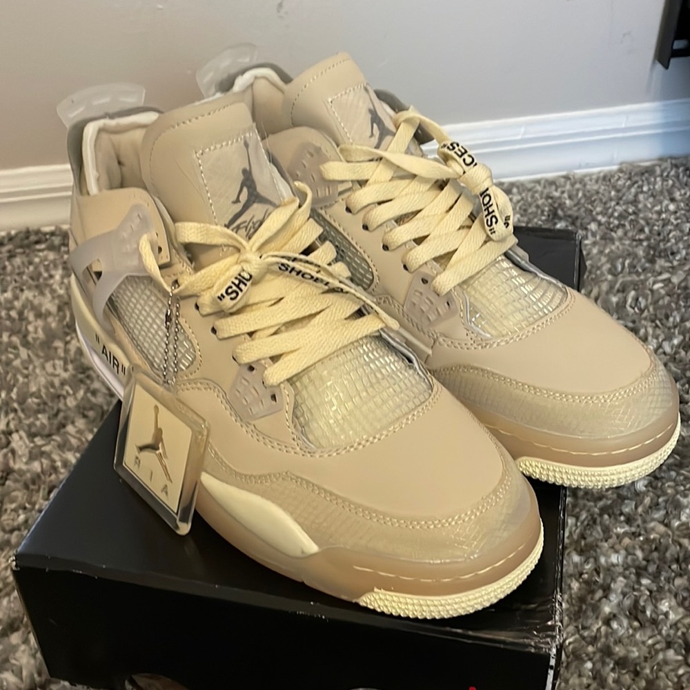 Air Jordan 4